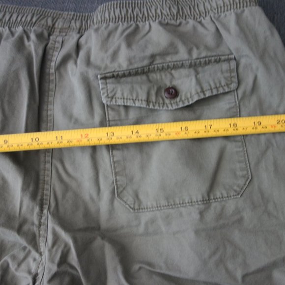 Gap Khaki 100% Cotton Made in Bangladesh Shorts Size M - Picture 14 of 14